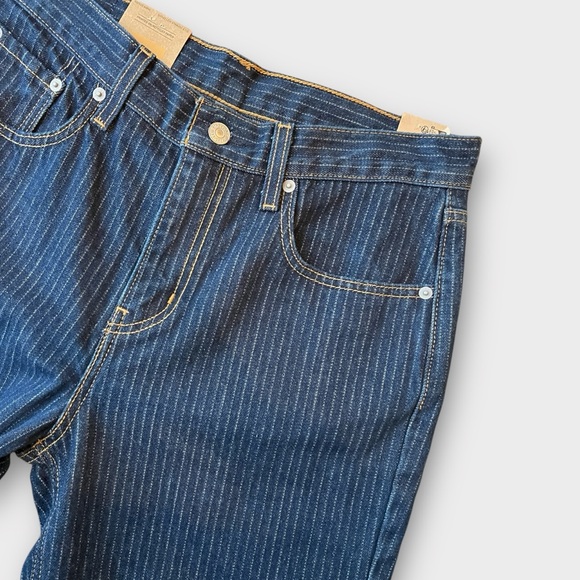 **SOLD** Levi's Lo Pro Pinstriped Straight Leg Jeans - Picture 4 of 9